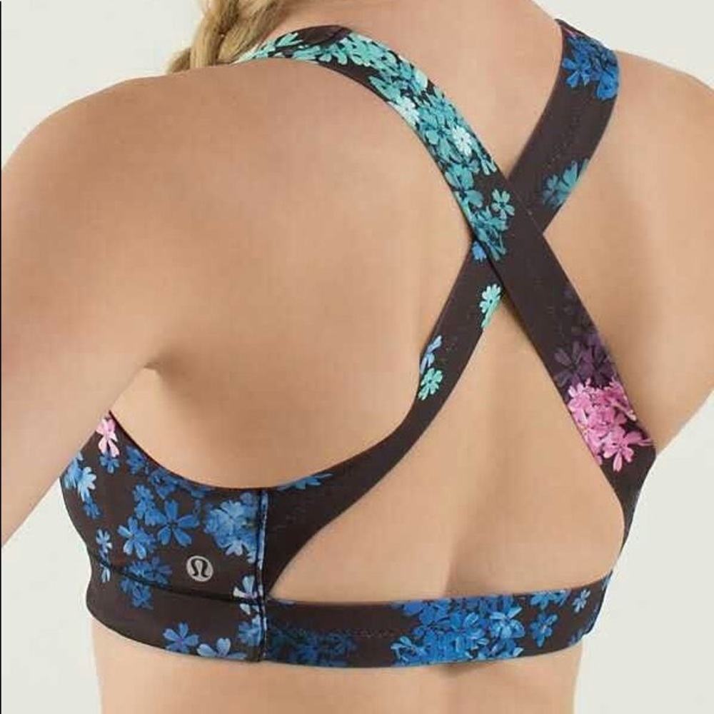 Lululemon In a Flash Bra in Petal Pop